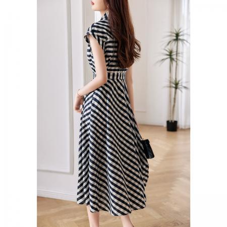 显瘦高级感连衣裙女夏季新款洋气通勤质感连肩裙子 服裝批發女裝批發服飾貨源