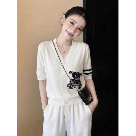 春夏新款高级感超好看卡通小熊条纹短袖开衫宽松V领外套女潮 服裝批發女裝批發服飾貨源