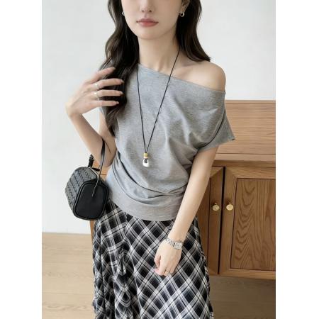 BY12155# 一字肩露肩短袖T恤女夏季新款褶皱收腰遮肉高级感上衣 服裝批發女裝批發服飾貨源