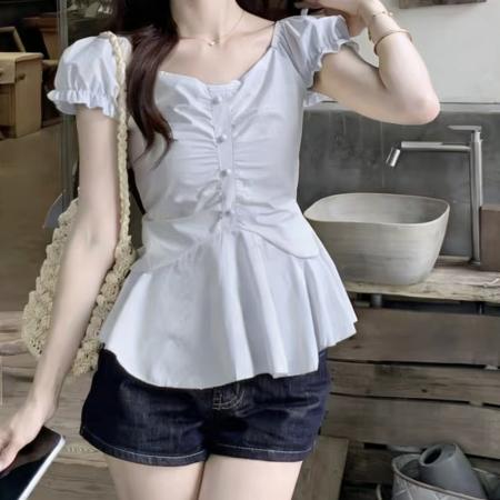 BY12156# 新款度假风夏季洋气轻法式V领捏褶泡泡袖花边小衫女上衣 服裝批發女裝批發服飾貨源