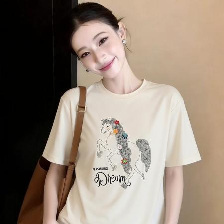 杏色印花蕾丝短袖t恤女宽松显瘦绝美漂亮正肩上衣设计感新款 服裝批發女裝批發服飾貨源