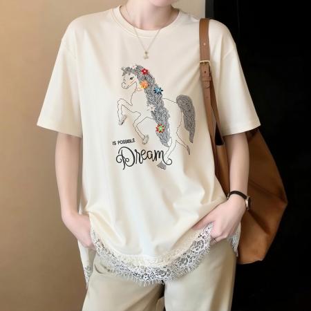 杏色印花蕾丝短袖t恤女宽松显瘦绝美漂亮正肩上衣设计感新款 服裝批發女裝批發服飾貨源