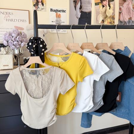 春季新款韩版设计感胸前扣子后背蕾丝拼接T恤上衣女 服裝批發女裝批發服飾貨源