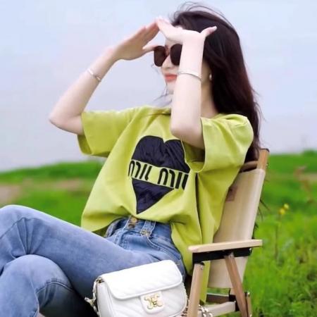 BY12347# 纯棉夏季短款设计感后背不规则开叉圆领上衣 服裝批發女裝批發服飾貨源