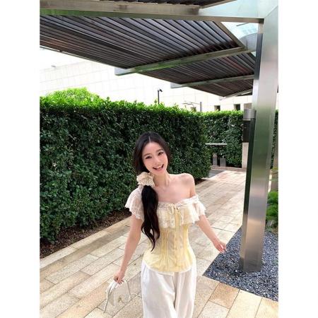 BY12357# 云间诗集白色蕾丝一字肩衬衫女设计感气质露肩夏季短袖上衣 服裝批發女裝批發服飾貨源