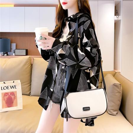 BY12380# 三角形印花POLO领长袖衬衫女 服裝批發女裝批發服飾貨源