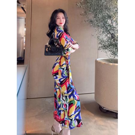 BY12425# 巴胺复古艺术印花系带裹身裙春夏显瘦高级感气质连衣裙女 服裝批發女裝批發服飾貨源