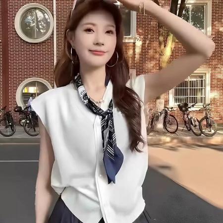 BY12440# 韩系通勤穿搭配丝巾v领针织开衫t恤女夏季宽松显瘦高级感无袖上衣 服裝批發女裝批發服飾貨源