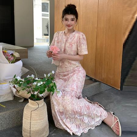 BY12467# 品质小个子蕾丝绣花套装花边小衫高腰半身裙两件套 服裝批發女裝批發服飾貨源