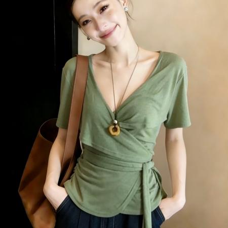 BY12485# 薄款微透牛油果绿色V领短袖T恤女夏季收腰巨显瘦上衣 服裝批發女裝批發服飾貨源