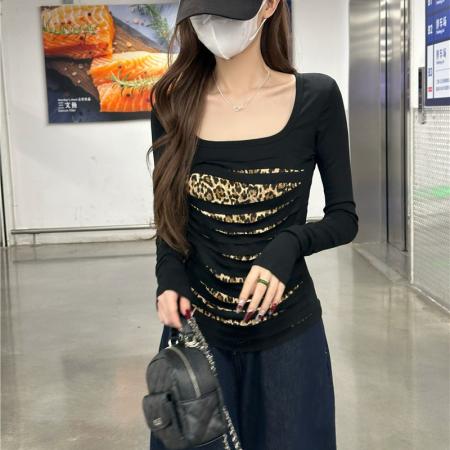 BY12508# 辣妹设计感小众修身收腰破洞长袖T恤方领上衣女 服裝批發女裝批發服飾貨源