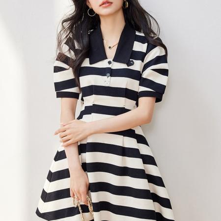 BY12542# 夏季新款条纹撞色收腰镂空POLO领设计感连衣裙 服裝批發女裝批發服飾貨源