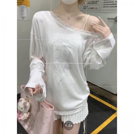 BY12550# 早春韩版纯欲蕾丝拼接斜肩蝴蝶结宽松露肩长袖T恤上衣女 服裝批發女裝批發服飾貨源