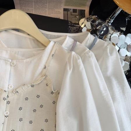 BY12567# 新款假两件碎花吊带拼接喇叭袖显瘦女上衣 服裝批發女裝批發服飾貨源