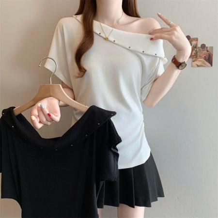 大码女装微胖mm夏季设计感斜领露肩收褶上衣气质显瘦短袖T桖 服裝批發女裝批發服飾貨源