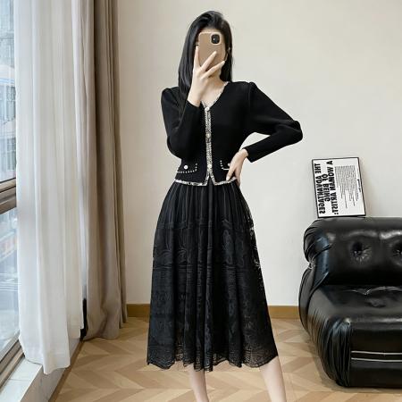 BY12614# 法式小香风V领长袖褶皱工艺连衣裙春秋收腰网纱拼接假两件百褶裙 服裝批發女裝批發服飾貨源