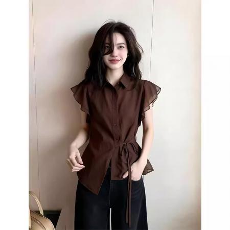 BY12684# 设计感咖色小翻领短袖衬衫女夏季新款收腰绑带荷叶边气质上衣 服裝批發女裝批發服飾貨源