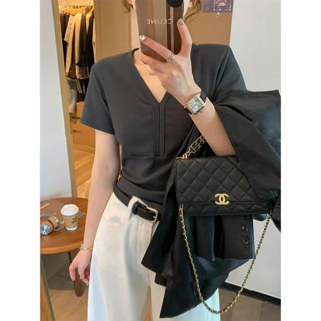 BY12707# 正肩短款V领短袖t恤女夏季新款高级感不规则半袖显瘦百搭上衣 服裝批發女裝批發服飾貨源