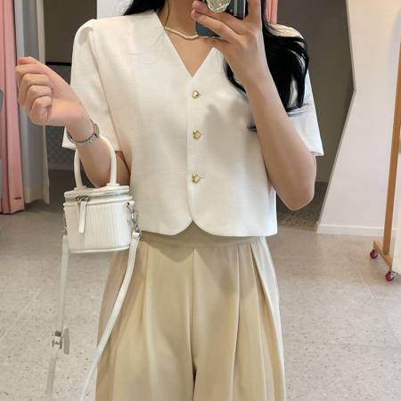 韩国chic气质V领粗纺小香风别致心型纽扣上衣外套 服裝批發女裝批發服飾貨源