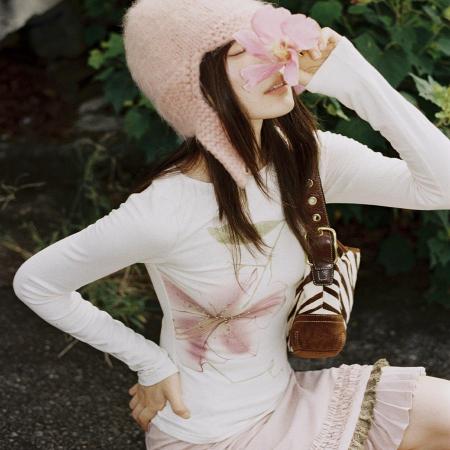 人棉原版做工百合花语印花烫钻毛绒打底长袖 服裝批發女裝批發服飾貨源