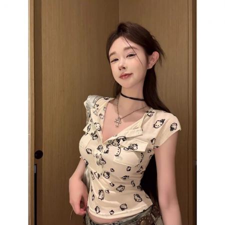 原版质量辣妹小猫印花半开领纽扣短款T恤上 服裝批發女裝批發服飾貨源