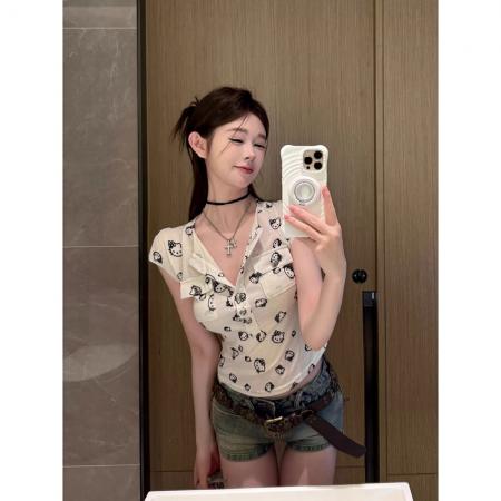 原版质量辣妹小猫印花半开领纽扣短款T恤上 服裝批發女裝批發服飾貨源