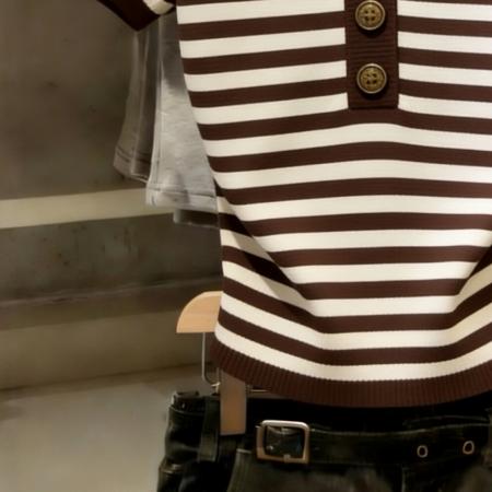 条纹V领短袖针织衫女春夏季新款小资设计感纽扣修身显瘦上衣 服裝批發女裝批發服飾貨源