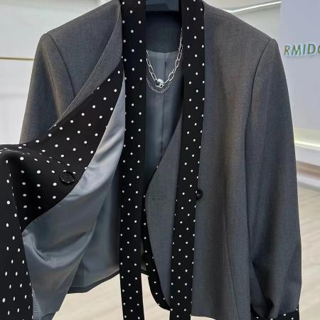 BY12853# 今年流行超好看假两件波点拼接西装女新款高级感小个子短外套 服裝批發女裝批發服飾貨源