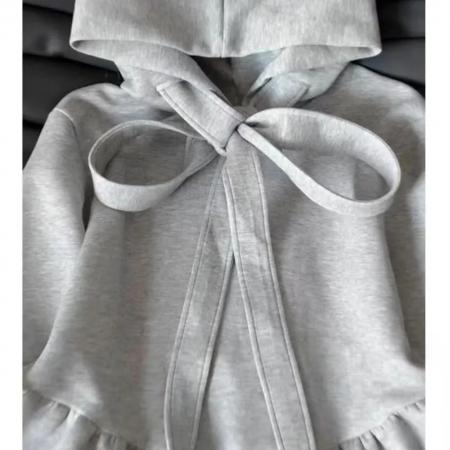 BY12855# 蝴蝶结连帽卫衣新款设计宽松花苞随萃上衣衣服女春秋款 服裝批發女裝批發服飾貨源