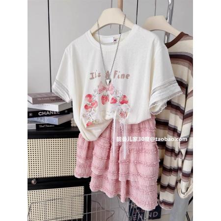 BY12886# 雪花棉特大码300斤夏季草莓印花蕾丝拼袖上衣宽松女T恤 服裝批發女裝批發服飾貨源