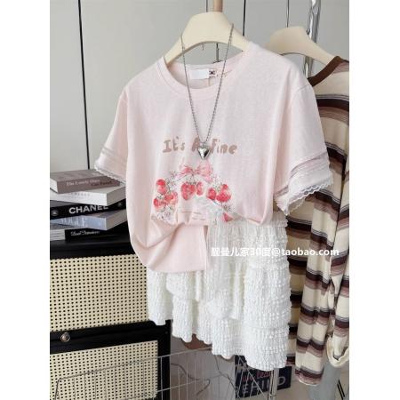 BY12886# 雪花棉特大码300斤夏季草莓印花蕾丝拼袖上衣宽松女T恤 服裝批發女裝批發服飾貨源
