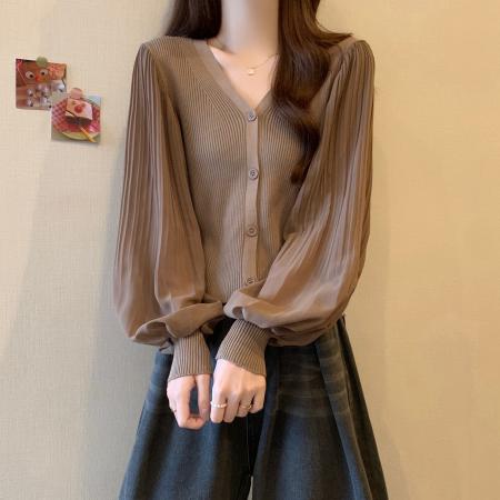 BY12939# 早春新年高级感V领针织打底衫女胖MM泡泡袖遮手臂显瘦上衣 服裝批發女裝批發服飾貨源