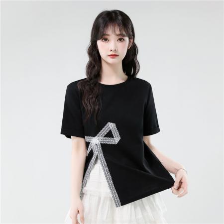 BY12982# 黑色拼接蕾丝蝴蝶结t恤上衣设计感开叉显瘦小众上衣女夏 服裝批發女裝批發服飾貨源