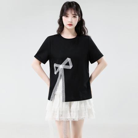 BY12982# 黑色拼接蕾丝蝴蝶结t恤上衣设计感开叉显瘦小众上衣女夏 服裝批發女裝批發服飾貨源
