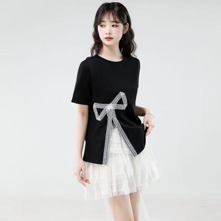 BY12982# 黑色拼接蕾丝蝴蝶结t恤上衣设计感开叉显瘦小众上衣女夏 服裝批發女裝批發服飾貨源