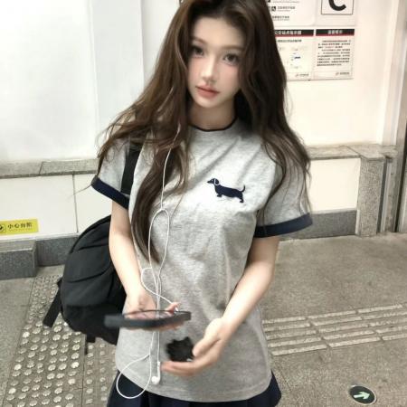 BY12995# 美式复古腊肠狗刺绣撞色短袖T恤女夏季新款宽松百搭纯棉半袖上衣 服裝批發女裝批發服飾貨源