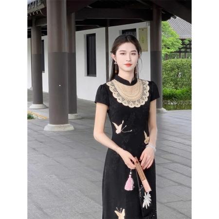 BY12998# 新中式复古改良镂空旗袍新款设计感小众缎面蝴蝶修身连衣裙子 服裝批發女裝批發服飾貨源