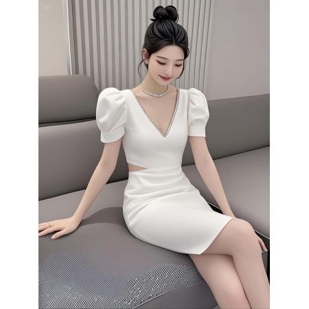 BY13001# 高级感夏季法式性感镂空钉珠V领泡泡袖连衣裙显瘦修身短款包臀裙 服裝批發女裝批發服飾貨源