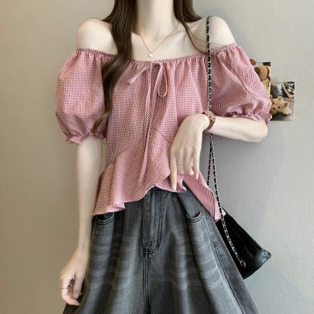 BY13019# 新版韩风设计感一字肩泡泡袖格子荷叶边衬衫上衣 服裝批發女裝批發服飾貨源