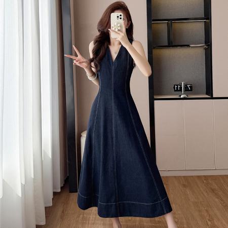 BY13021# 春夏新款复古牛仔V领设计感连衣裙高级显瘦长裙女 服裝批發女裝批發服飾貨源