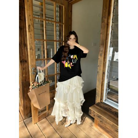 BY13052# 复古字母印花T恤休闲上衣＋网纱拼接设计感不规则蛋糕裙 服裝批發女裝批發服飾貨源