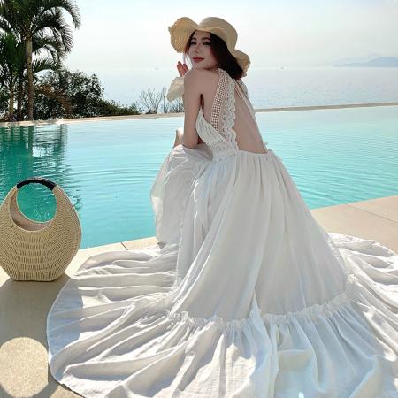 BY13061# 法式白月光挂脖露背连衣裙性感纯欲风白色气质氛围感度假沙滩长裙 服裝批發女裝批發服飾貨源