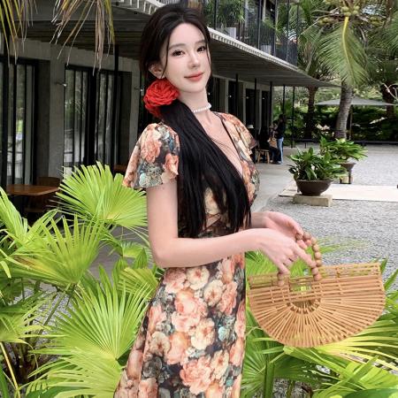 BY13076# 法式气质碎花V领连衣裙优雅收腰短袖长裙 服裝批發女裝批發服飾貨源