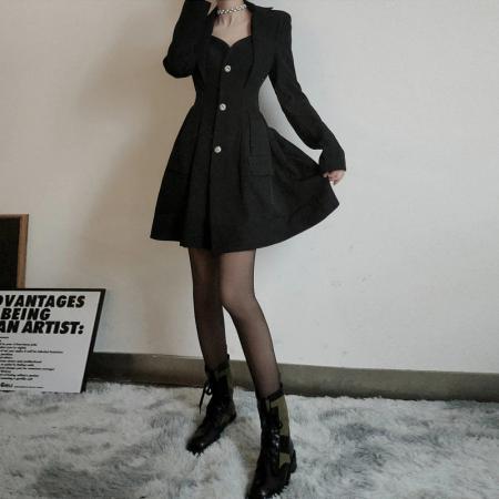 BY13102# 法式轻奢高级感收腰性感连衣裙女春季新款V领显瘦修身A字裙子 服裝批發女裝批發服飾貨源