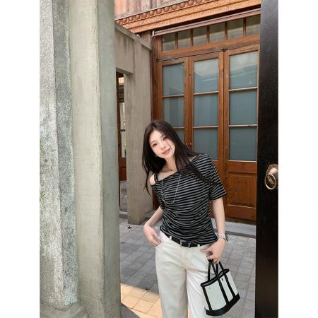 BY13123# 露肩短袖t恤女夏季新款辣妹气质修身百搭复古黑条纹显瘦上衣 服裝批發女裝批發服飾貨源