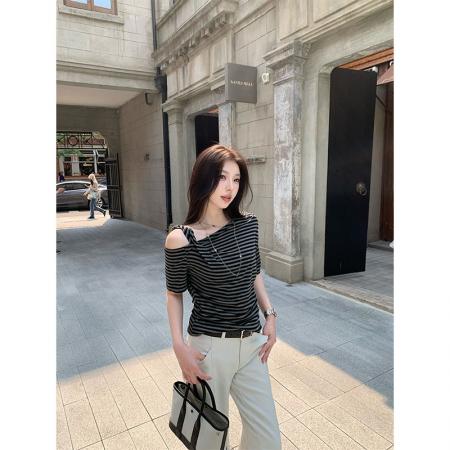 BY13123# 露肩短袖t恤女夏季新款辣妹气质修身百搭复古黑条纹显瘦上衣 服裝批發女裝批發服飾貨源