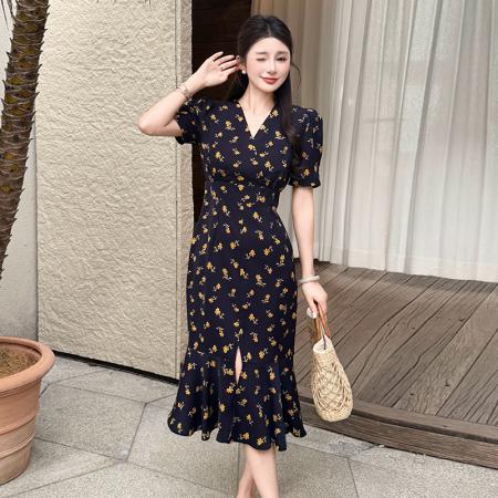 BY13146# 夏季新款碎花淑女气质通勤气质鱼尾开叉连衣裙 服裝批發女裝批發服飾貨源