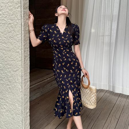 BY13146# 夏季新款碎花淑女气质通勤气质鱼尾开叉连衣裙 服裝批發女裝批發服飾貨源