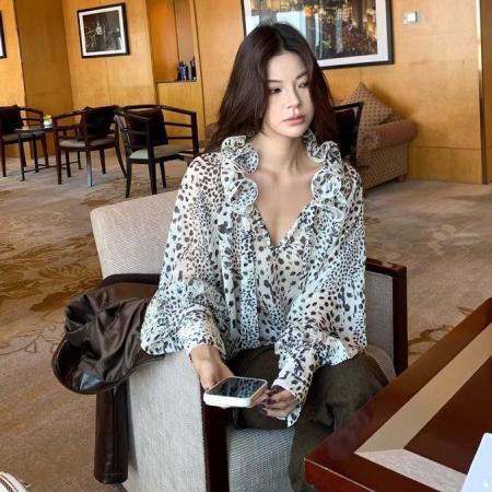 BY13189# 法式复古手工褶皱立体荷叶边豹纹飘带衬衫女新款长袖衬衣轻薄宽松 服裝批發女裝批發服飾貨源