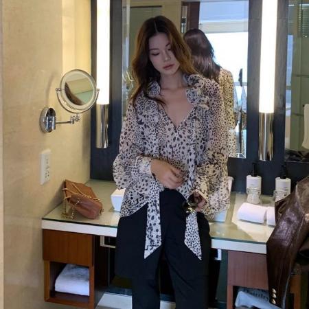 BY13189# 法式复古手工褶皱立体荷叶边豹纹飘带衬衫女新款长袖衬衣轻薄宽松 服裝批發女裝批發服飾貨源